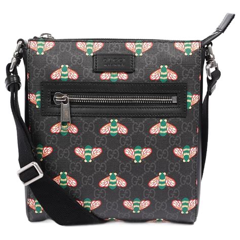 gucci bestiary messenger bag.